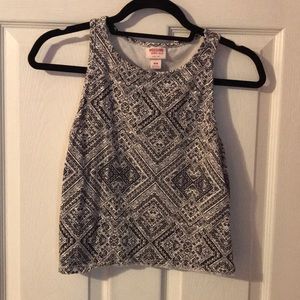 Aztec top! Size medium!